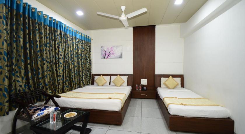 Hotel Crimson Park Nathdwara