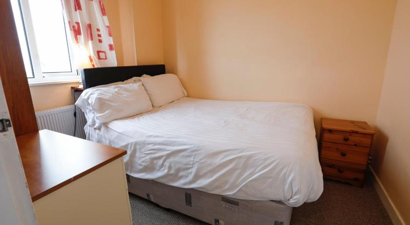 Image of Two-Bedroom Apartment 6