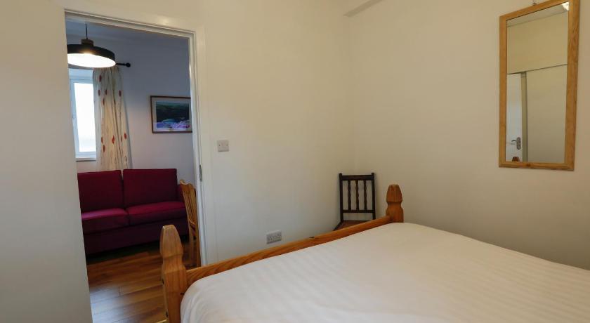Image of One-Bedroom Apartment 7