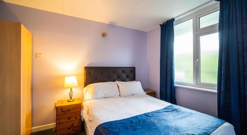 Image of Three-Bedroom Apartment 3