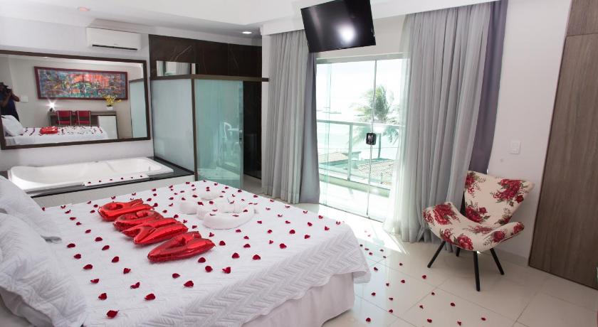 Image of Luxury Suite with Spa Bath 0
