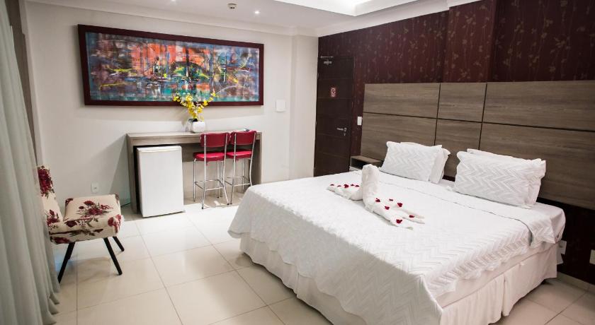 Image of Luxury Suite with Spa Bath 3