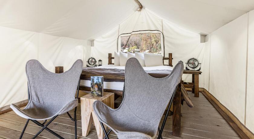 Image of Safari Tent with Shared Bathroom 3