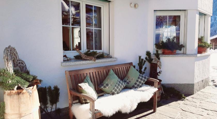 Haus Madrisella photo