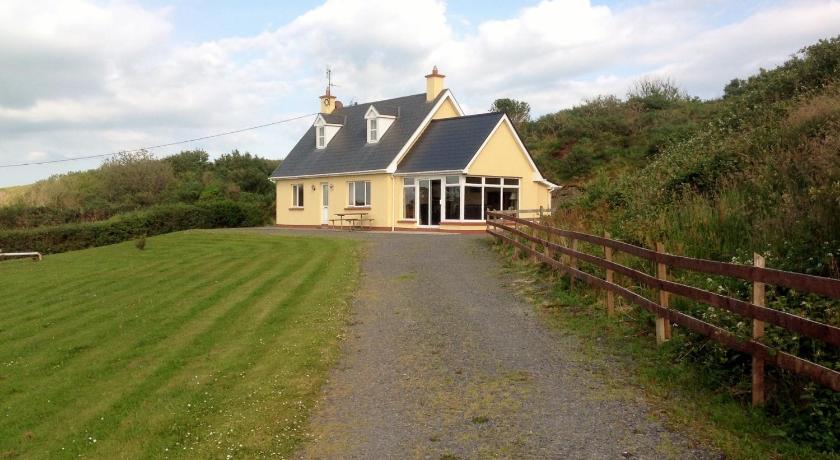 Moulamill Cottage Bed and Breakfast Glenlough P75RY86