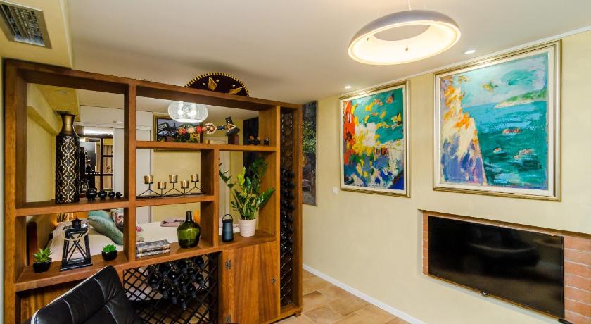 Apartment City Getaway photo