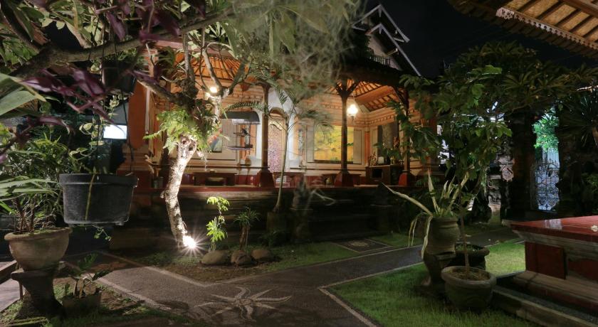 Aru House Ubud photo