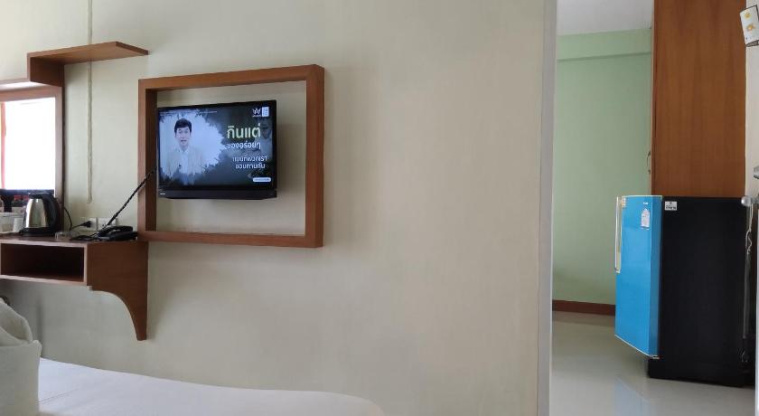 Bangkok Thitikorn Grandview 2-Star Hotel suite