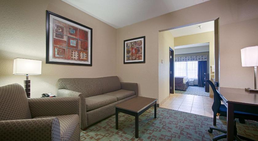 Best Western Plus Eastgate Inn and Suites