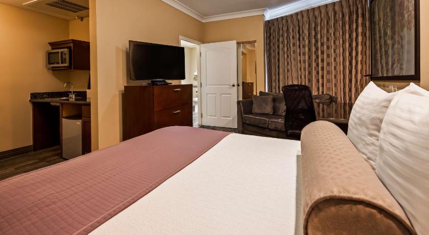 Best Western PLUS Avita Suites