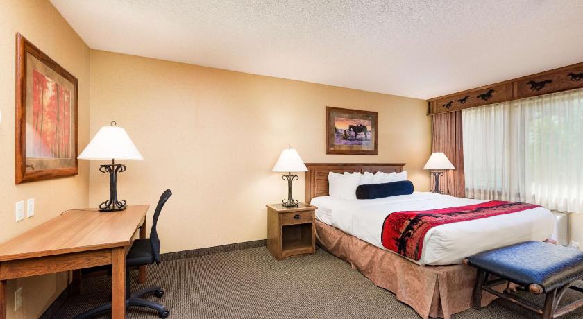 Best Western Plus Kelly Inn and Suites