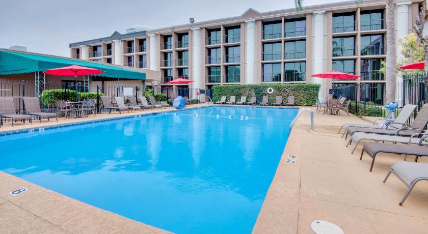 Ramada by Wyndham Metairie New Orleans Airport