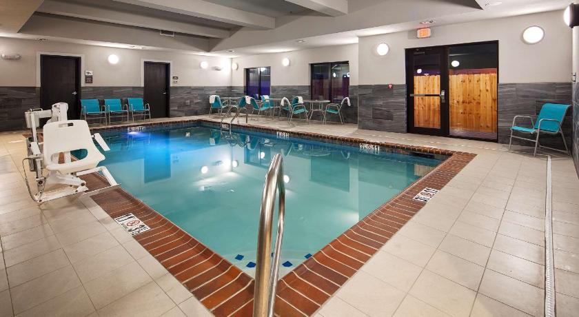 Best Western Plus Prien Lake Inn & Suites