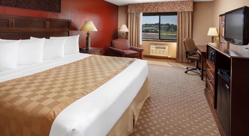 Roosevelt Grand Dakota, SureStay Collection by Best Western