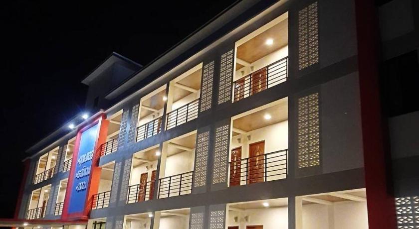 มุก&amp;พลอย เรสซิเดนซ์ — Hotel in Pattaya
