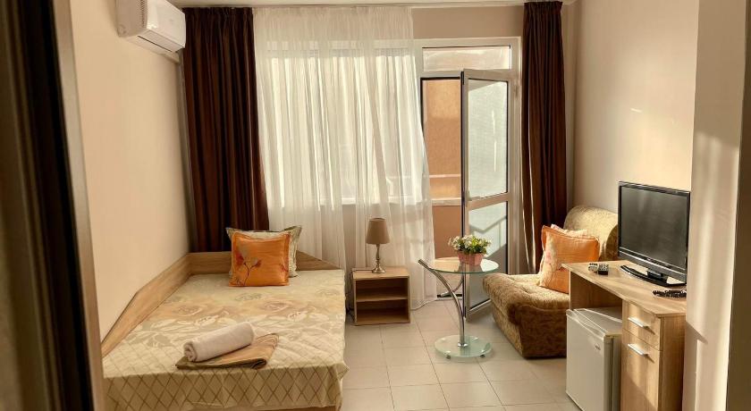 Family Guest House - image 32