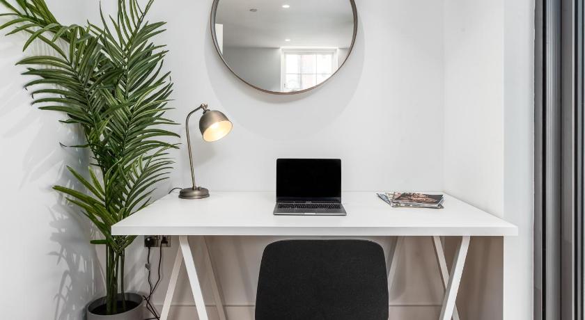 Shoreditch by CAPITAL photo