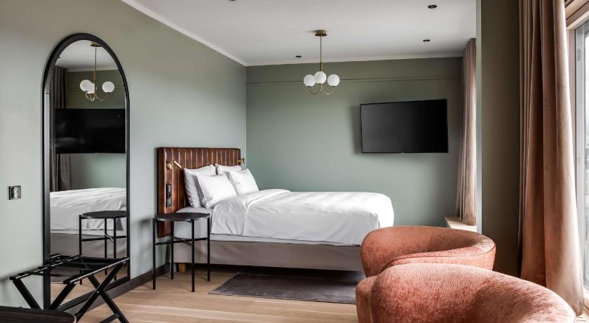 Image of Executive Room Panoramic Sea View 6