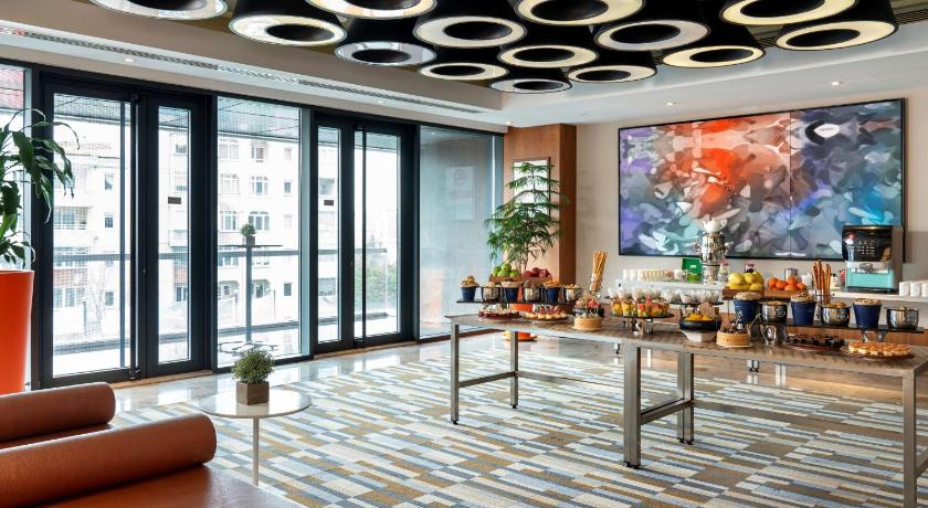 Radisson Blu Hotel Istanbul Asia - image 2