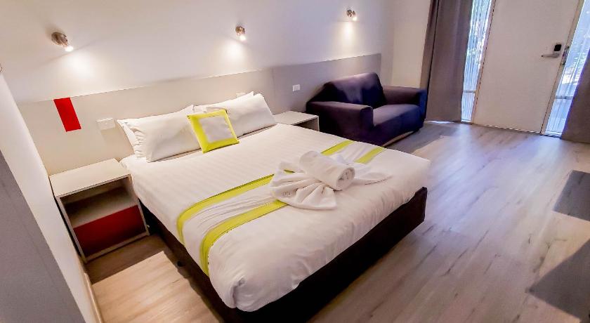 Image of Queen Room 3
