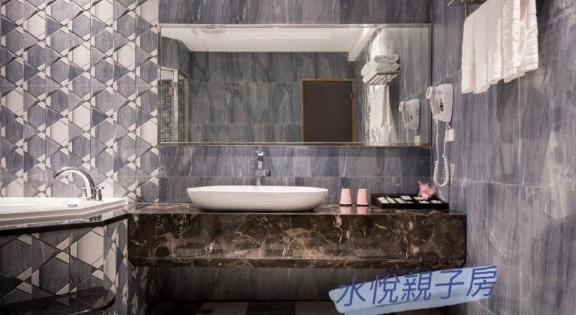 Shui Yue Boutique Motel - image 49
