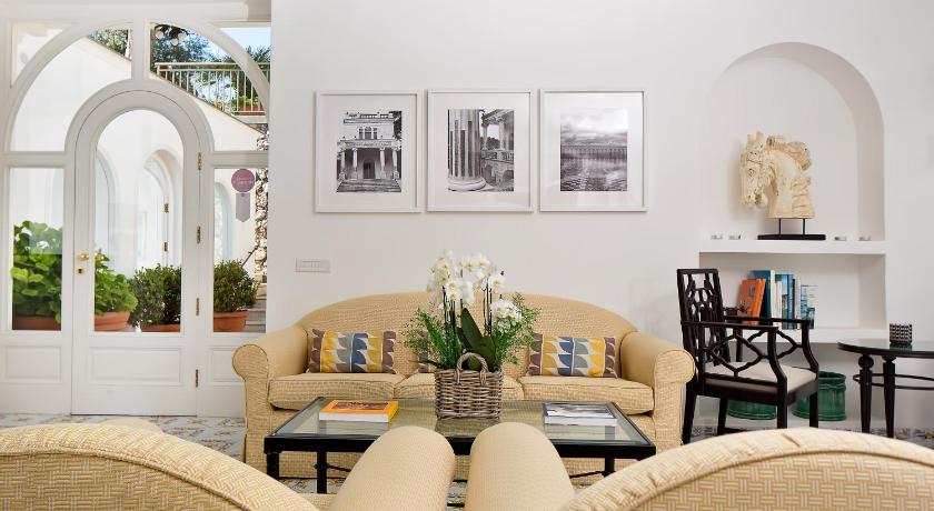Hotel Canasta photo