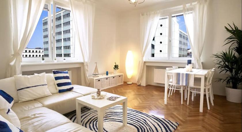 Operastreet City Center Santorin — Hotel in Vienna