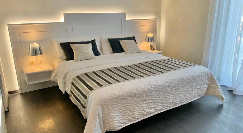 Fotografija Komfortna soba z dvema ločenima posteljama (Comfort Twin Room) 1