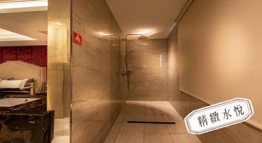 Shui Yue Boutique Motel - image 3