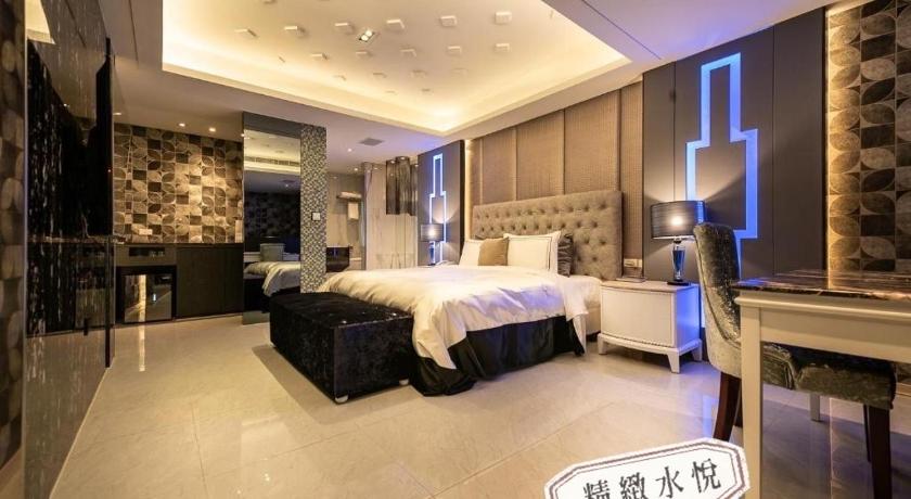Shui Yue Boutique Motel - image 12