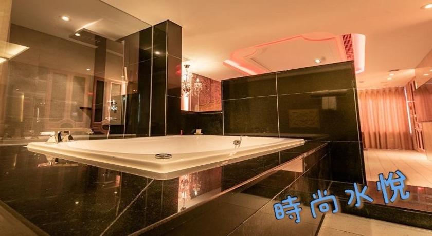 Shui Yue Boutique Motel - image 45