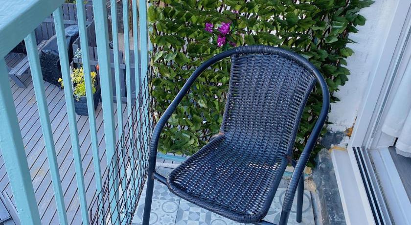 Entire Modern Apartment in Oban with Balcony photo