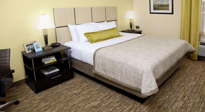 Sonesta Simply Suites Fort Worth