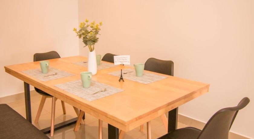 Image of Three-Bedroom Apartment 7