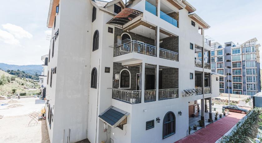 キャメロンハイランド Barrington Villa @ Golden Hill 4つ星 ゲストハウス プール