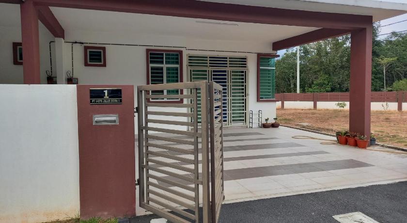 ゲリク Homestay Zaki D'Gerik 3つ星 ゲストハウス 外観