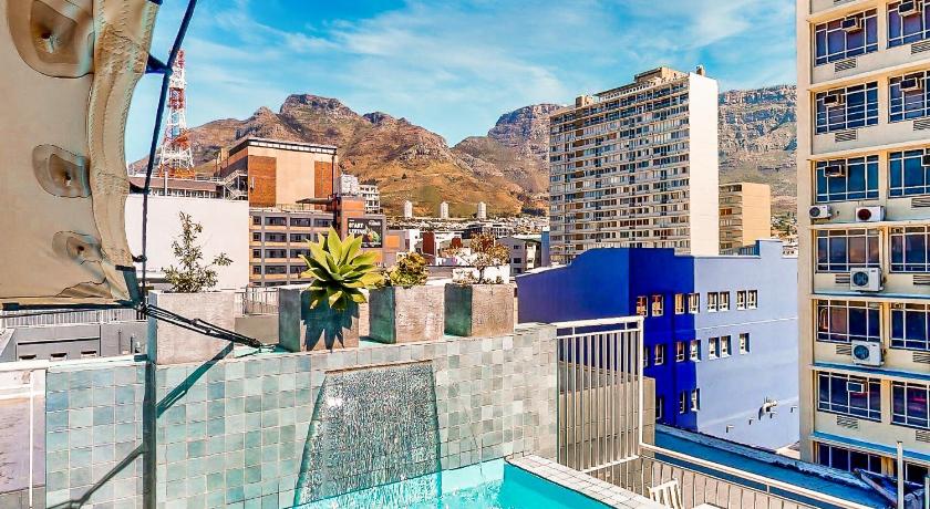Urban Oasis Aparthotel — Hotel in Cape Town