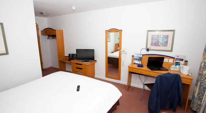 ibis Cardiff Gate - International Business Park