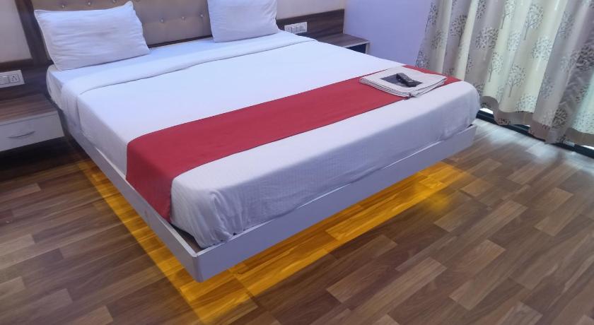 Hotel Rest Inn Pune photo