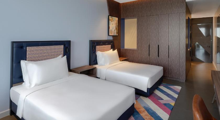 Image of 2 Twin Beds with 20 Percent Discount on Food and Soft Beverage 1