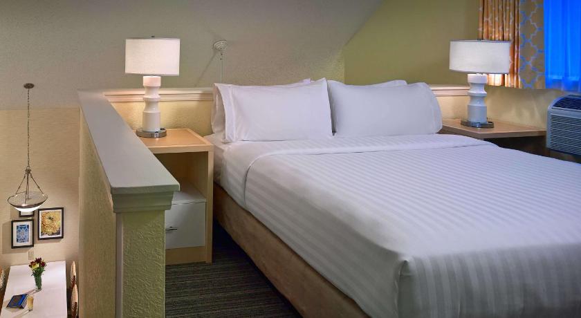 Sonesta ES Suites Minneapolis - St. Paul Airport