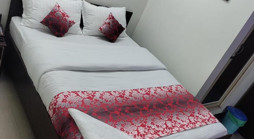 Image of Standard Queen Room 3