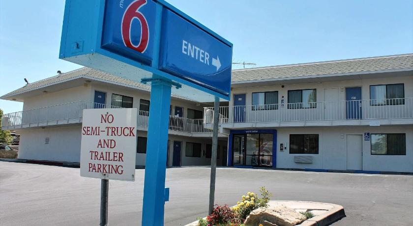 Motel 6-Atascadero, CA