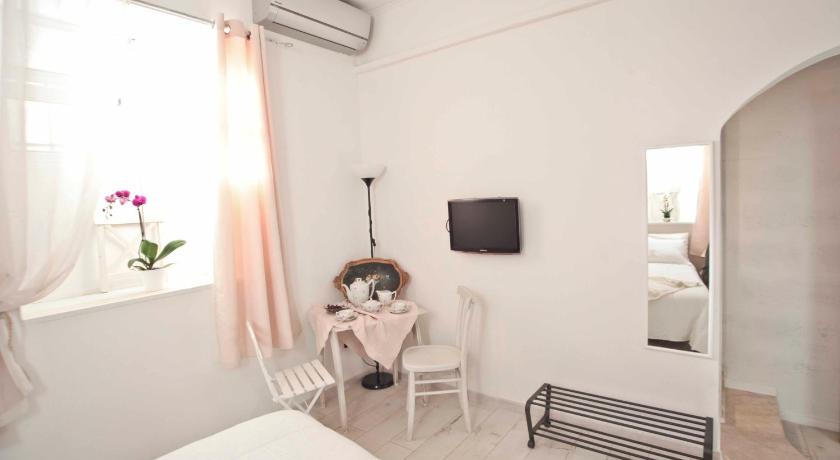Image of Large Double Room 4
