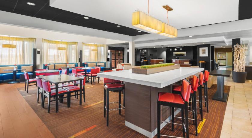 OYO Townhouse Dallas Love Field Airport photo