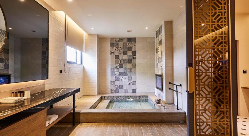 Image of Deluxe Double Room 13