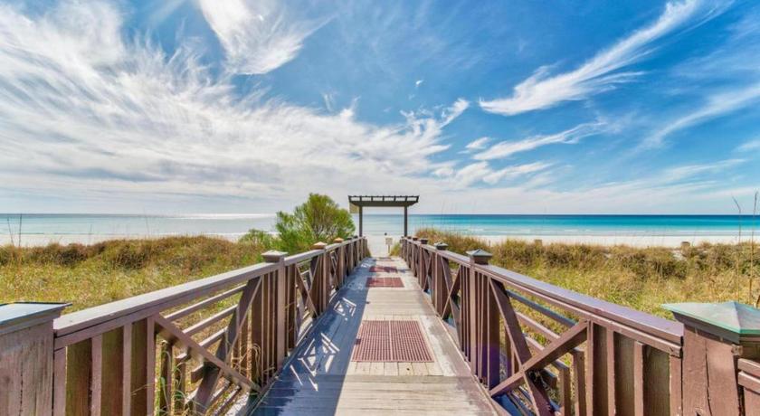 Shores of Panama by Panhandle Getaways photo