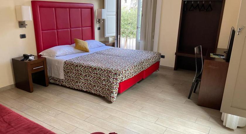 Blurooms — Hotel in Sorrento