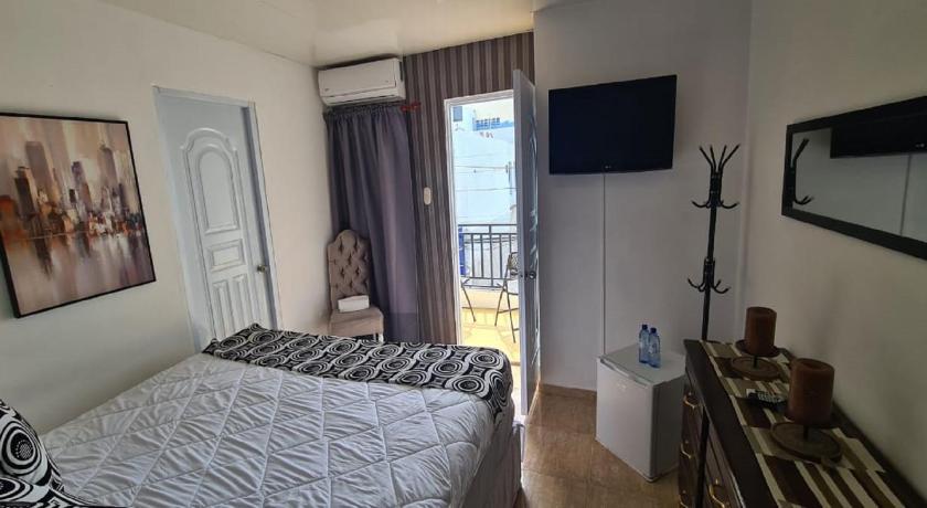 Hotel Caribani photo