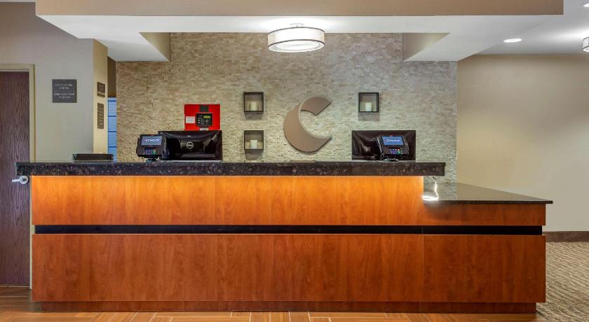 Comfort Suites Libertyville North